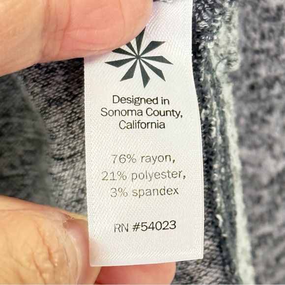 4/$25 Athleta Heather Gray Women's Crew Neck Sweater Small Soft Knitwear Casual - Picture 8 of 11